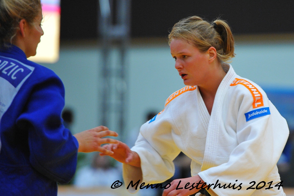 Sanne Van Dijke